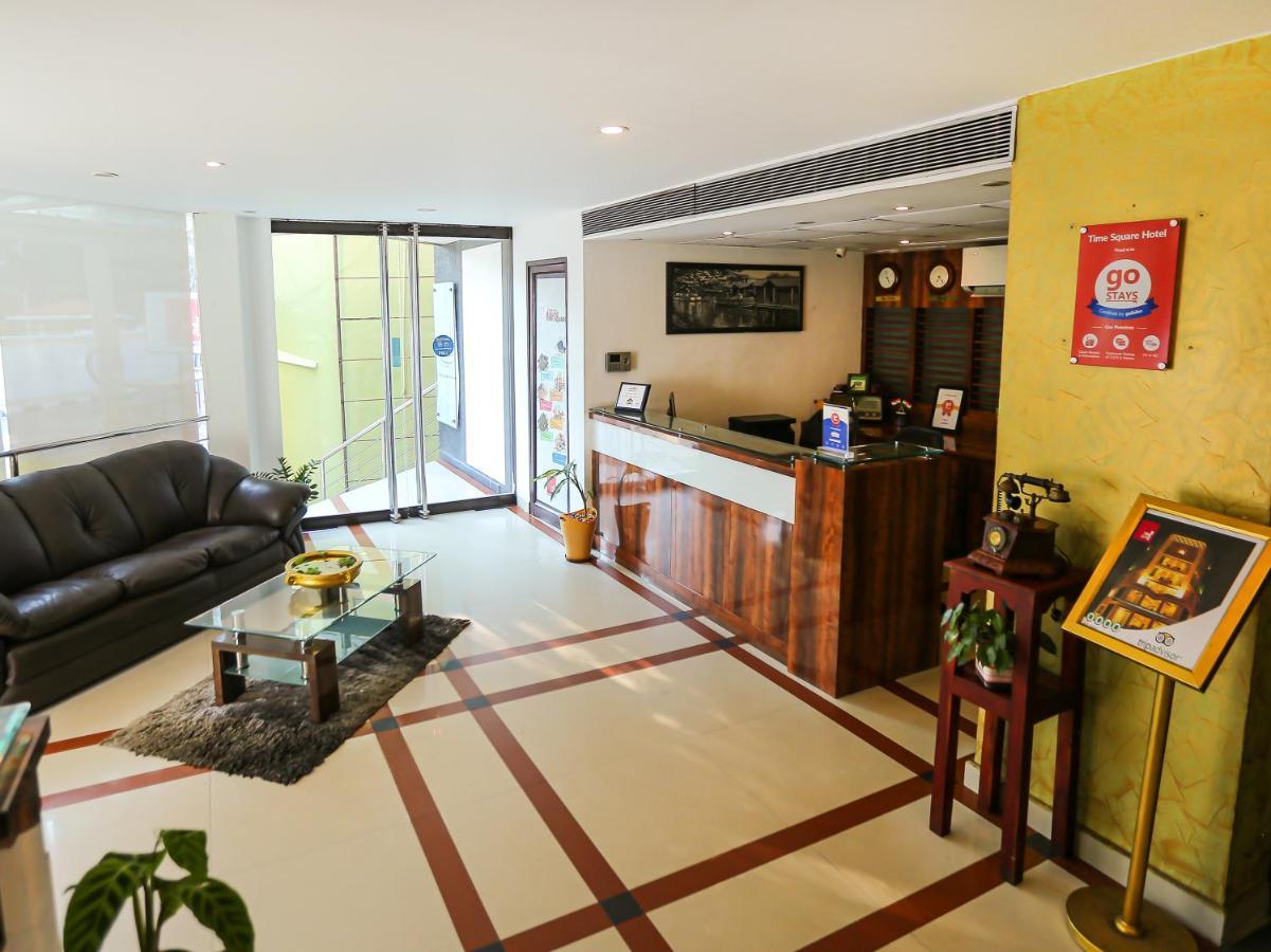 Hotel Treebo Trend Time Square Marine Drive Kochi Esterno foto