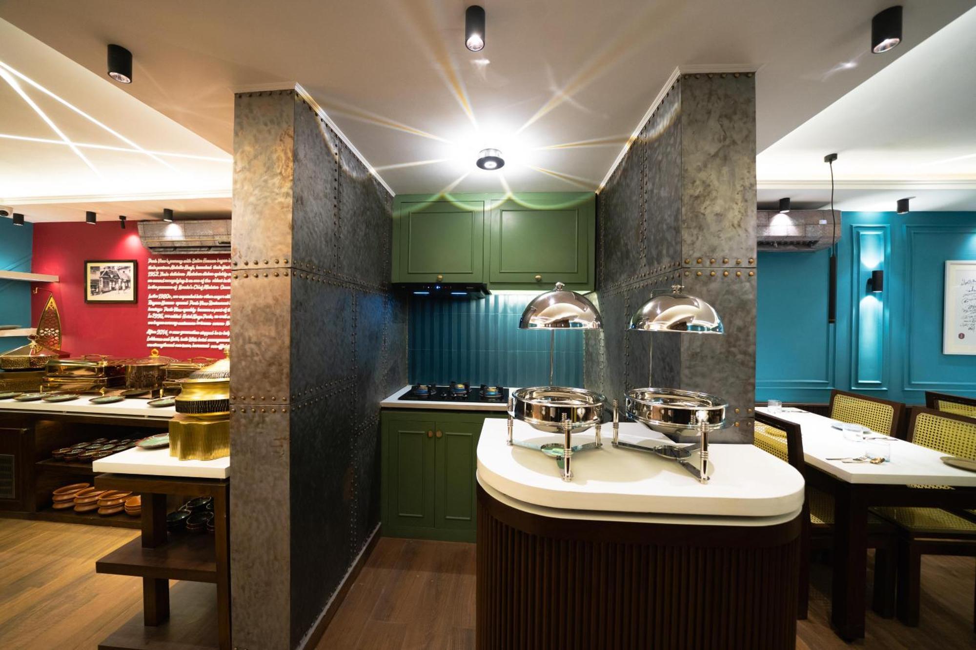 Hotel Treebo Trend Time Square Marine Drive Kochi Esterno foto