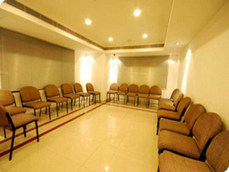 Hotel Treebo Trend Time Square Marine Drive Kochi Affari foto